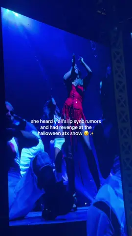 RELEASE AN ACOUSTIC ALBUM PLEASEEEEE @tate mcrae #tatemcrae #soclosetowhat #austin #moodycenter 