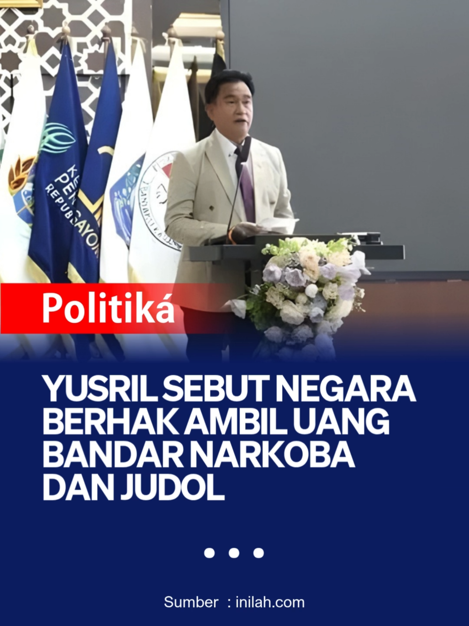 Menteri Koordinator Bidang Hukum, HAM, Imigrasi, dan Pemasyarakatan (Menko Kumham Imipas) Yusril Ihza Mahendra mengatakan negara berhak merampas uang bandar dan pemain judi online (judol) berdasarkan putusan pengadilan. Yusril yang juga Komite Koordinasi Nasional Pencegahan dan Pemberantasan Tindak Pidana Pencucian Uang atau Komite TPPU itu menjelaskan, tindakan ini menjadi terobosan baru dalam langkah pemberantasan judol yang akan dilakukan pemerintah. “Negara berhak merampas uang bandar dan pemain judi online berdasarkan putusan pengadilan. Mekanismenya dapat dilakukan hanya dalam waktu tujuh hari untuk diputus, sesuai ketentuan hukum yang berlaku,” katanya dalam keterangan di Jakarta, Selasa (4/11/2025). Menurut Yusril, perampasan uang hasil kejahatan judol dapat dilakukan dengan proses acara cepat, yakni hanya dalam tujuh hari sesuai ketentuan Pasal 64–67 Undang-Undang Nomor 8 Tahun 2010 tentang Pencegahan dan Pemberantasan TPPU. “Ini bagian dari upaya nyata negara dalam menegakkan kedaulatan hukum dan memberantas kejahatan ekonomi digital,” ucapnya. Yusril menekankan bahwa judol merupakan tindak kejahatan serius yang menimbulkan kerugian ekonomi dan sosial. Oleh sebab itu, aparat penegak hukum harus memanfaatkan mekanisme hukum yang tersedia untuk menindak dan merampas hasil kejahatan tersebut. Dia menjelaskan, bandar judi hanya dapat dijerat pidana maksimal 10 tahun penjara sesuai Pasal 303 KUHP, sementara pemain judi dapat dihukum pidana tiga tahun penjara berdasarkan Pasal 303 bis KUHP. Menurut dia, karena semua jenis judi, baik konvensional maupun daring, merupakan tindak kejahatan maka uang hasil judi dapat dikategorikan sebagai uang hasil tindak pidana. “Ketika uang tersebut dimasukkan ke dalam sistem keuangan atau ditransfer dengan tujuan untuk ‘diputihkan’, tindakan itu sudah tergolong pencucian uang,” tuturnya. Ia mengakui, ketentuan Pasal 64–67 Undang-Undang Pencegahan dan Pemberantasan TPPU jarang diterapkan secara optimal. Padahal, kata dia, pasal-pasal tersebut mendekati konsep perampasan aset hasil kejahatan yang berlaku di banyak negara maju. “Sudah saatnya aparat penegak hukum kita menerapkan ketentuan ini secara tegas. Negara tidak boleh kalah oleh bandar judi online yang merusak moral dan ekonomi bangsa,” Menko menegaskan. Di samping itu, dia juga mengakui bahwa uang judi sering lolos dari pantauan karena menggunakan kripto dan dompet digital. Namun, ia meyakini, Pusat Pelaporan dan Analisis Transaksi Keuangan (PPATK) tidak akan kehilangan akal. Ia pun menjabarkan, PPATK berwenang memeriksa transaksi keuangan mencurigakan dan dapat meminta penyedia jasa keuangan, seperti bank atau lembaga pengirim uang lainnya, untuk menghentikan sementara transaksi yang diduga berasal dari hasil judol. “Jika dalam 20 hari tidak ada keberatan dari pihak manapun, PPATK menyerahkan temuannya kepada penyidik. Dan bila dalam 30 hari pemilik uang tidak muncul, maka penyidik dapat mengajukan permohonan ke pengadilan agar uang tersebut ditetapkan sebagai aset negara,” jelasnya. Adapun pada Senin ini, Menko Yusril menghadiri acara Diseminasi Peraturan Presiden Nomor 88 Tahun 2025: Penguatan Komite TPPU dalam Upaya Disrupsi Kejahatan Judi Online dan Pencucian Uang di Indonesia yang diselenggarakan PPATK. Dalam kesempatan itu, ia mengingatkan pentingnya sinergisitas dan koordinasi antarinstansi di bawah Komite TPPU agar upaya pemberantasan judol dan pencucian uang dapat berjalan efektif, sekaligus berdampak langsung pada stabilitas ekonomi nasional. Adapun Presiden Prabowo Subianto melalui Perpres 88/2025 telah mengamanatkan 18 kementerian dan lembaga yang terlibat dalam Komite TPPU, dengan Menko Kumham Imipas sebagai ketuanya. sumber : inilah.com