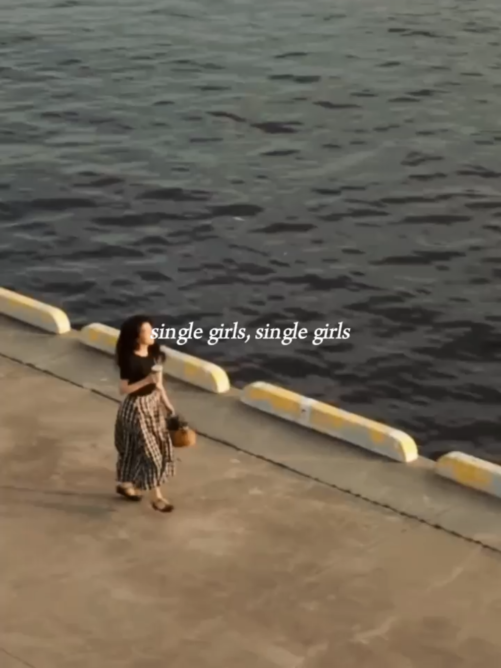 #CapCut #cristmas #singlegirl #fypage 