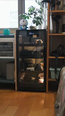 Ideal for photographers, electronics enthusiasts, and document collectors. Great for protecting sensitive items in humid climates.#dehumidifiercabinet #humiditycontrol #electronicsprotection #camerastorage#madeinchina 