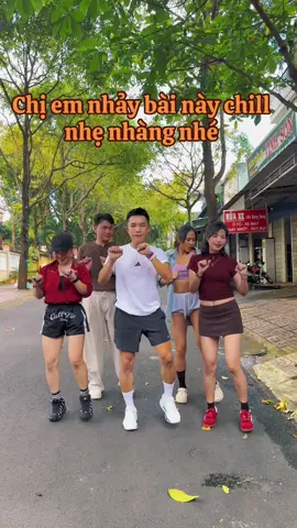 Bài này mấy chị mặc đầm đi tiệc nhảy thì đẹp khỏi chê, ai muốn hướng dẫn kỹ thì nhắn Hiếu dạy chi tiết nha. Dc Hieudinh #viral #dance #huongdannhay  