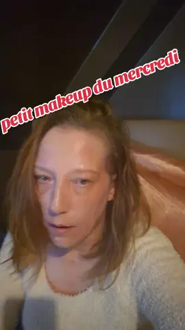 aujourd’hui c’est un makeup vert#fullfacemakeup #makeup #vert @Erborian France @L’Oreal Paris Makeup & Hair @Valentino.Beauty @Armani beauty @YSL Beauty @r.e.m. beauty @Too Faced @Haus Labs @NYX COSMETICS FRANCE 