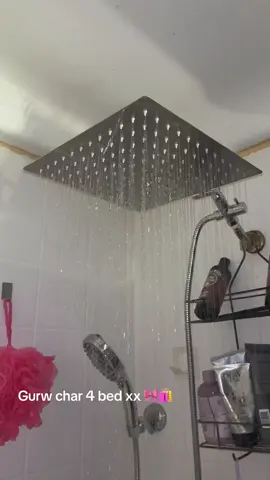 Gurw owner one for bed! 🛍️🎀 @elfcosmetics @e.l.f. Cosmetics @hello products @hello uk #skincare #bed #christmastok #tiktok #fypシ゚ 