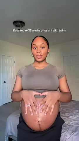 Mamas, which week are you at?🥹🫶🏽#momlife #twinpregnancy #pregnanttok #pregnancyjourney #bumpupdate 