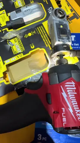 New Dewalt dwalraft power fun led new 0903397180