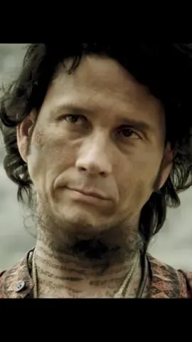 คาถาอาคมสยบโจร! ตำรวจคนเดียวที่ใช้ของขมังเวทย์ปราบเสือโจรทั่วแผ่นดิน! เมื่อตำรวจต้องสู้กับโจรด้วยอาคม! เรื่องจริงของ ขุนพันธ์ สุดยอดมือปราบหนวดเขี้ยวที่หนังเหนียวยิ่งกว่าใคร! คุณชอบเสือโจรคนไหนที่สุดในหนังชุดนี้? (เสืออัลฮาวียะลู, เสือใบ, หรือเสือฝ้าย) หนังแอ็คชั่นแฟนตาซีที่รวมอาคมสุดขลังของไทยไว้เต็มๆ! ลองคอมเมนต์มาบอกหน่อยว่าคุณอยากได้คาถาแคล้วคลาด หรือคาถามหาเสน่ห์แบบเสือใบ? #ขุนพันธ์ #หนังเหนียว #คาถาอาคม #หนังแอ็คชั่น #อนันดา