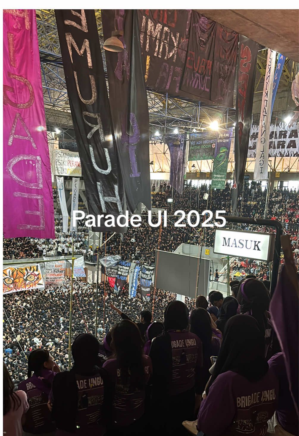 Putus rekor best parade 13th berturut-turut fkm ui, kali ini gantian yg menang ft ui, keren!!! #universitasindonesia #ui 