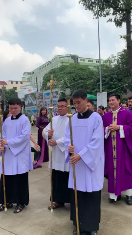 Thánh lễ cầu nguyện cho các Giám mục và linh mục đã qua đời trong tgp - sg  do Đức TGM Giuse Nguyễn Năng chủ tế vào lúc 8:30 thứ Tư ngày 05/11/25  tại Nhà thờ Giáo xứ Chí Hòa #hanhhuongconggiao #ngườicônggiáo #thánhca #cauchocaclinhhon #tgpsaigon 