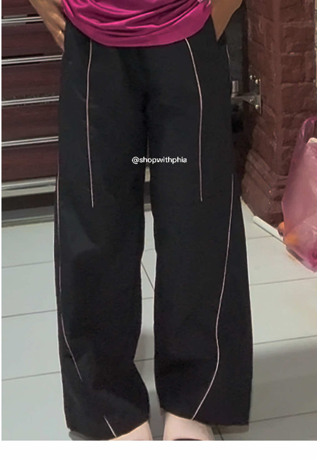 jom beli seluar sukan ni, seseuai untuk daily use😘🫶🏻#baggypants #pantsrecommendation #tracksuitstyle #fypシ゚viral #seluarsukan 