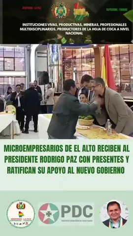 ❤️💛💚🌿🫒✨ 🔊​El presidente electo, Rodrigo Paz, recibió presentes de parte de microempresarios de la ciudad de El Alto, quienes buscan iniciar una etapa de colaboración con el nuevo Gobierno. Los obsequios, que reflejaron la diversidad productiva de la región, incluyeron una canasta de paltas y una almohada elaborada con vivos bordados.🇧🇴✨ #rodrigopazpresidente  #pazylaraelmejorbinomio  #victorquispe  #Pazylara  #InstutucionesVivasProductivasyprofesionalesdelosyungaslapaz 
