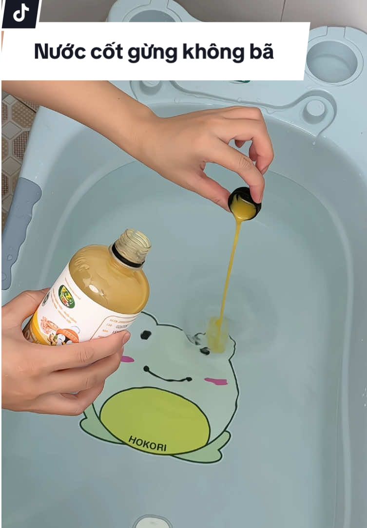 Luôn luôn phải có nước cốt gừng để tắm cho con vào mùa lạnh này nha ba mẹ, giúp giữ ấm, phòng cảm lạnh sổ mũi, ốm vặt cho con rất là tốt #mekembong #nuoccotgungngamtampozo #nuoccotgung #pozokids #nuoccotgungpozo 