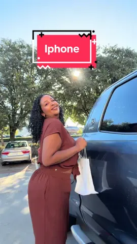 I’m a yapper I’m sorry it cut off, I’m doing my best here. 😭 I told myself a new phone means more videos so we will see. #iphone #brokeniphone #helenahoney 