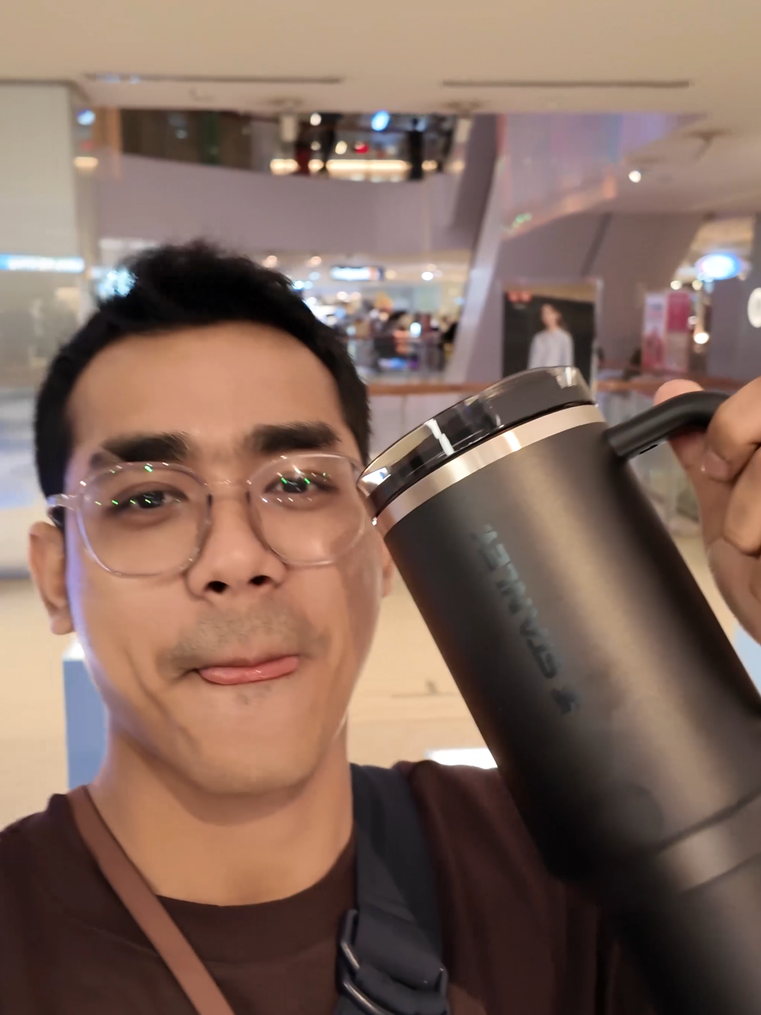 Stanley မှာ Baht 2000 နဲ့ ကိုယ့်နာမည်သွားရေးမယ် #stanley#StanleyCup#stanleymessi#stanleyjennie