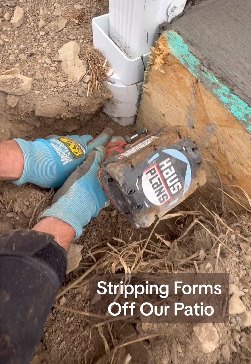 Stripping Forms and Sealing Our New Concrete Patio #build #howto #construction #DIY #contractor