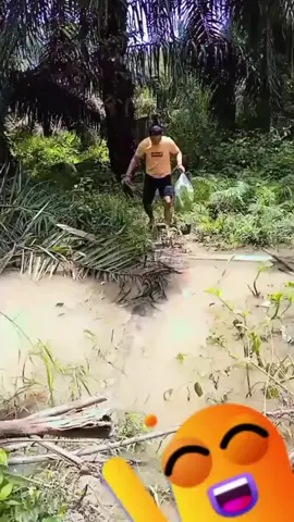 awas licin🫣🤣 #humortiktok #videolucu #ngakakkocak #kocak 