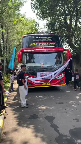 gandengan nya sama ini aja deh #fyp #u4 #trip2novwanagriya #langitbasurigayabebas 