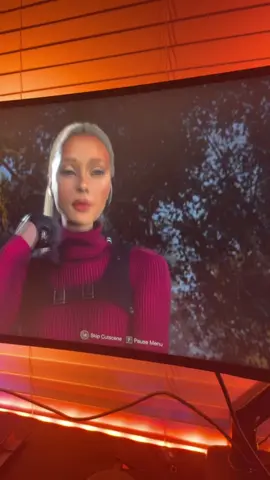 Forgot I had the Ariana Grande mod on in resident evil 4 🫣😭😂#residentevil4 #leon #arianagrandeedits #adawong 