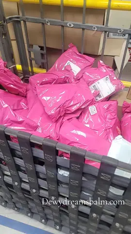 #infused #botanicals #herbs #bodybutter #dewyskin #canibalm 