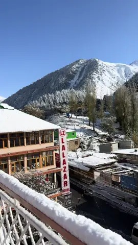 Snow 🌨️☃️ #mountain #snow #snowfall #uzairkhanswati04 #foryou 