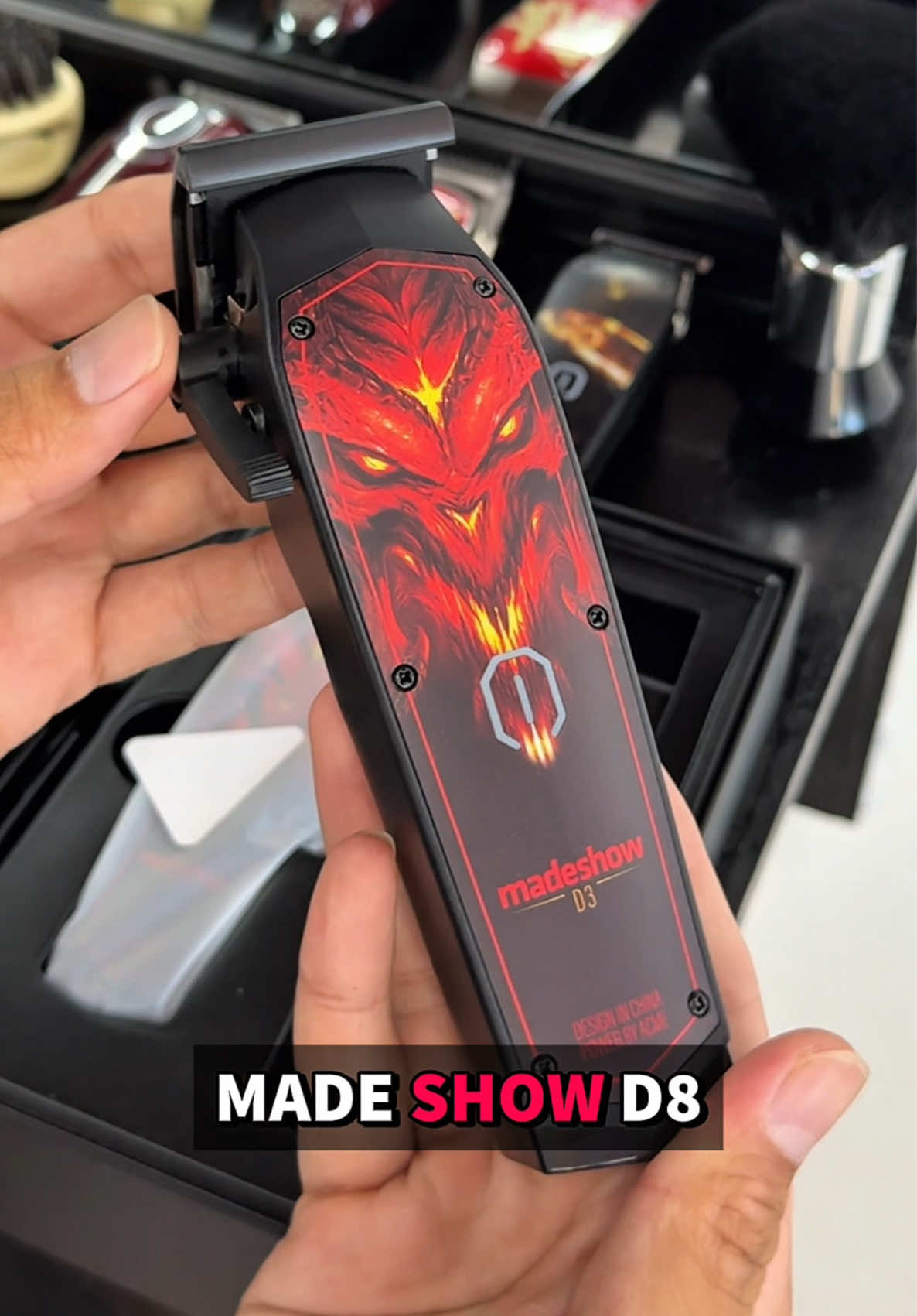 Madeshow D3 Hair Clipper and Detailer #hairclipper #madeshow #Detailer #barbero #Barbershop 
