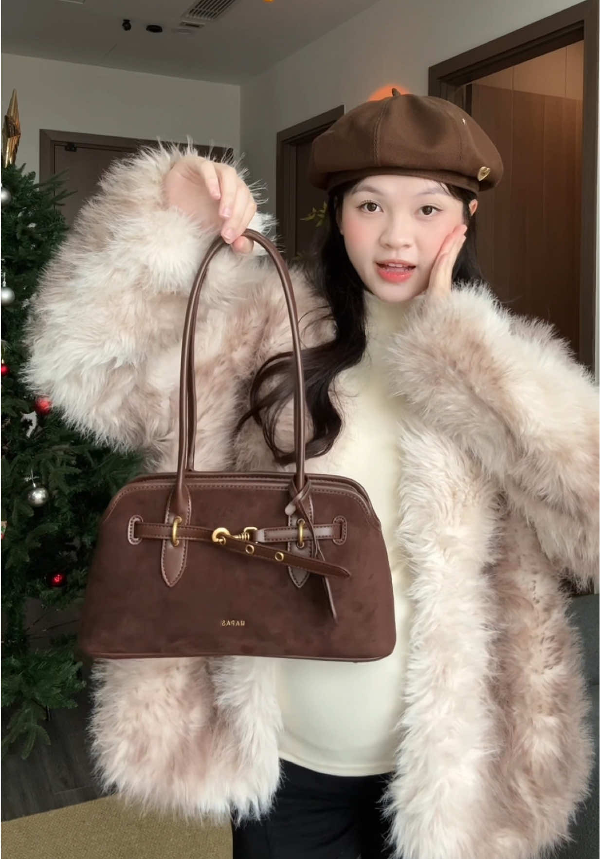 Oigioioi túi zì mà xinh ỏ✨#huongtranreview #hapas #brownie #tuinau 