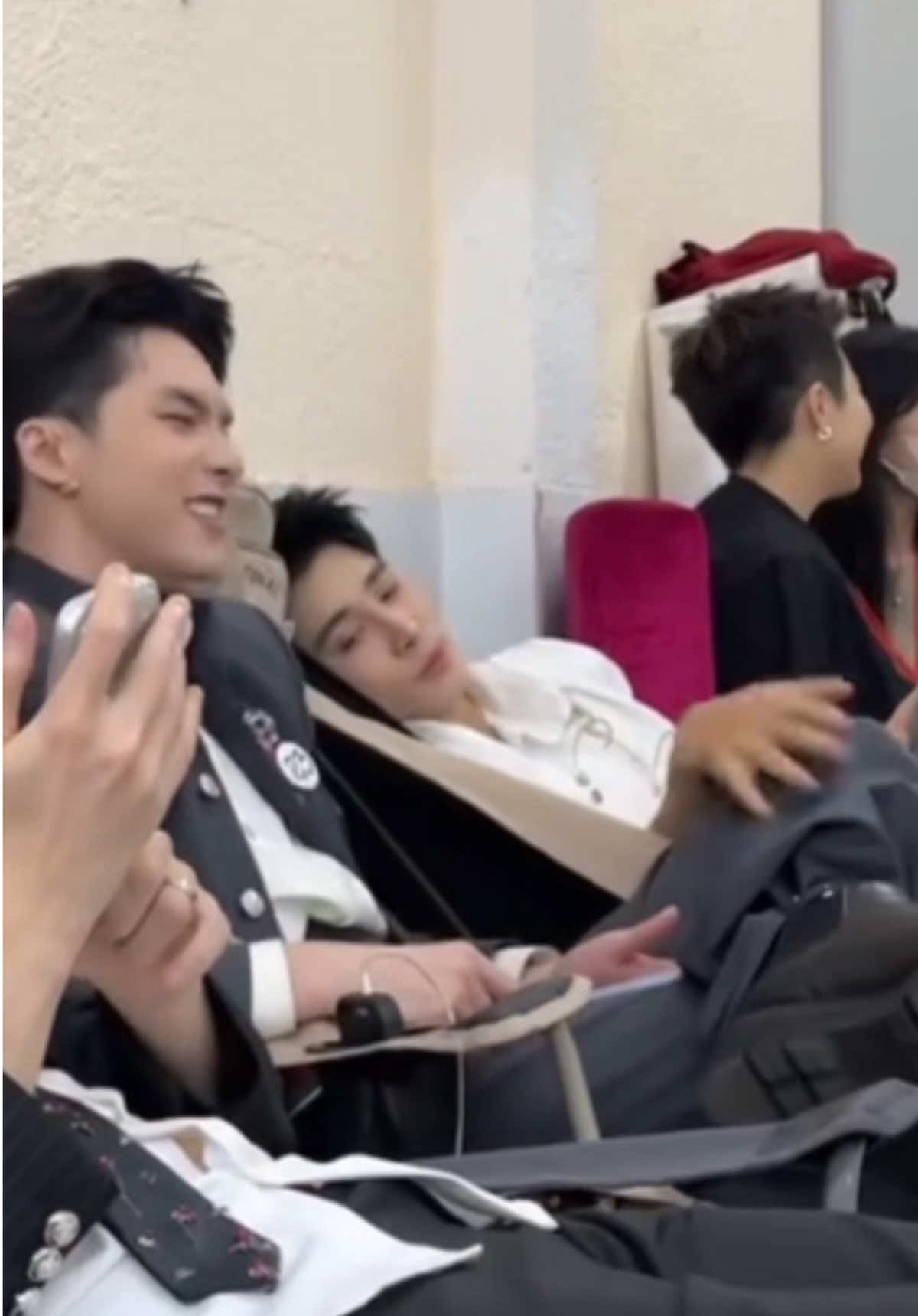 Đôi này dính như sam #SonK #vuongbinh #honlaban #AnhTraiSonK #AnhTraiSayHi2025 