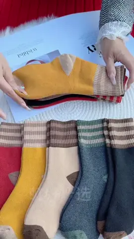 Bộ 10 đôi Tất nữ cổ cao thời trang thu đông hoạ tiết kẻ sọc nhiều màu  #fyp #xuhuong #tatcocao #tat #tatnu  @Lâm Lâm  @Lâm Lâm 