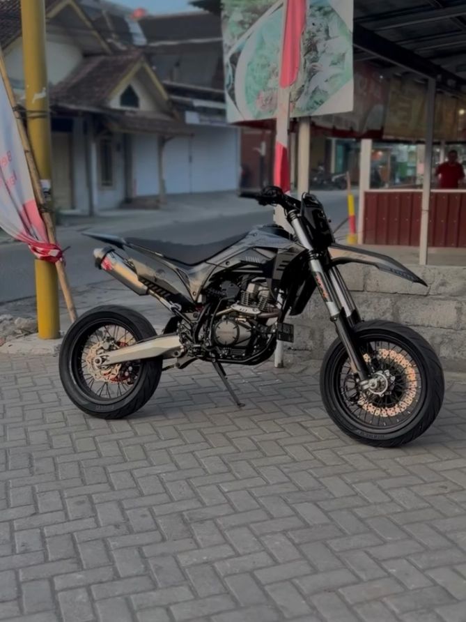 Top 💀🚀💥 #foryou #viralvideo #hondacrf 