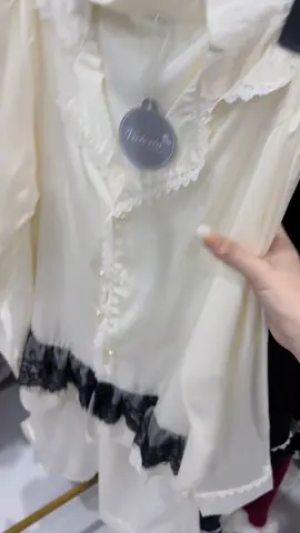 Sang nha mấy boà 😜 #lenxuhuong #doxinhmoingay #xhtiktok #dobomacnha #pijama 