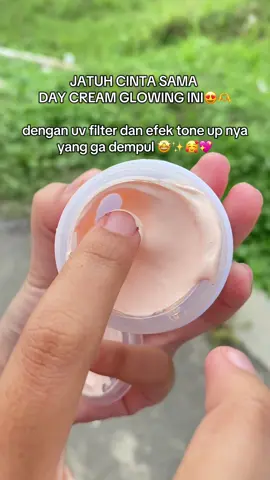siapa yang pengen day cream nya warna peach? gas langsung co di keranjang kitaa🤩🫶😍#dayglowing #promoguncang1111 #promoguncang1111 #lsskincare #fyp 
