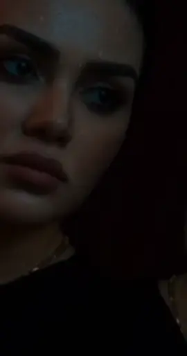 شايلين وماندري وين#عبارات_حزينه💔 #الذكاء_الاصطناعي#t #tiktok #trending 