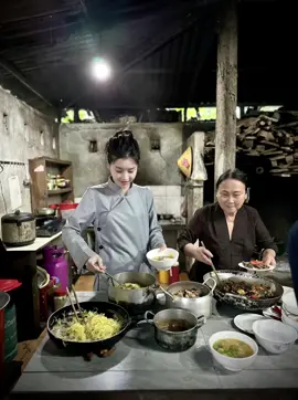 我正在这里……就在这一刻。 然后，我不自觉地露出灿烂的微笑。 那些非常平常、自然发生的事情， 却让我感到无比的安宁与自在。 平静并没有离开， 它一直都在那儿—— 只要我在场，用心去感受、去完整地享受。 #佛法妙音 #Buddha