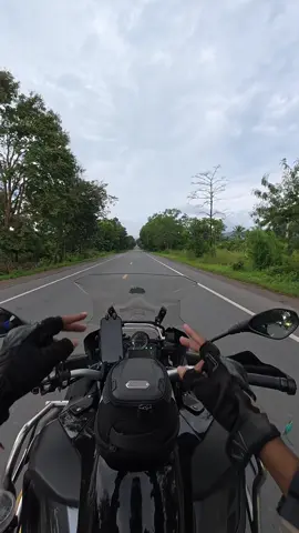 Chilling on the way❤️❤️❤️