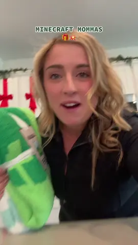 Mine craft blanket has less than 50 in stock now 💥 #Minecraft 