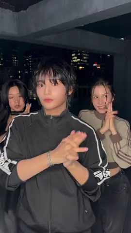 Velvet trigger with @XODIAC  #자얀  #I_MET_U #CLEO  #VELVET_TRIGGER    