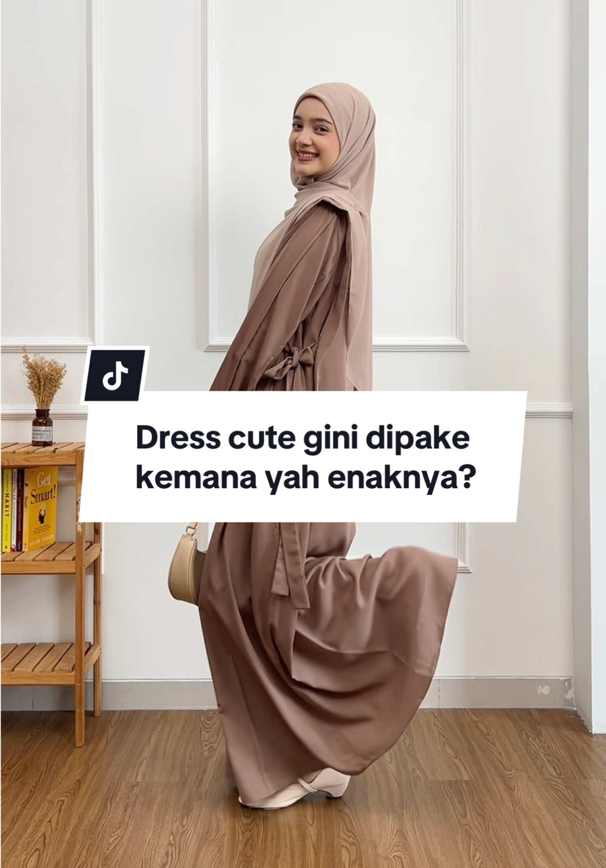 Kalian pake dress cute kaya gini kemana? #ootdsyari #bajusyari #ootdsimple #gamiskekinian #jamisesyari 