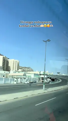 “Datangnya sekali,Rindunya berkali-kali🤍” #makkahmadinah🕋 #TanahHarammekkah#Madinatulmunawwaroh#Tanahsucii