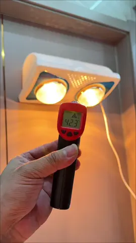 Đèn sưởi mùa đông làm nóng nhanh #xuhuongtiktok #densuoinhatam #densuoi2bong #muadong #giadungtienich 