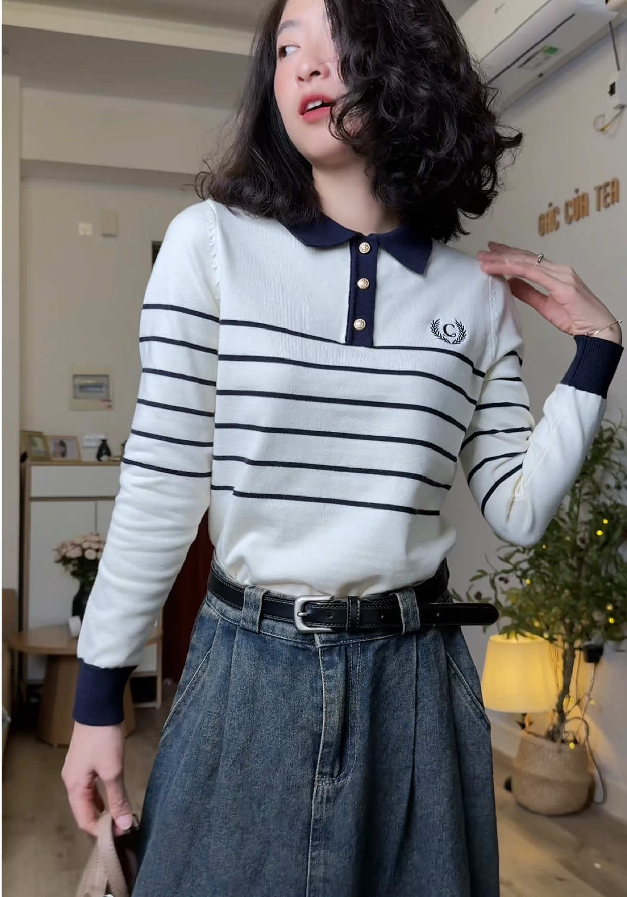 Một món quà ngày 20-11 cho các cô giáo là siêu hợp lí luôn ạ. Chất vải đẹp, chỉn chu, xịn sò, hộp xịn. Nói chung là mê ạ! #aolencosomi #aolenpolo #aolendaitay #traphamm56 