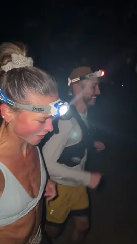 night trail run. parkcore in the dark