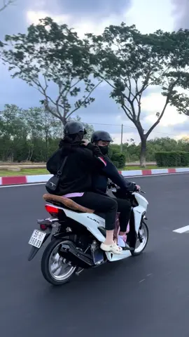 miếng lót cỡ vậy khỏi sợ ê mông :)) #xh #viral #vario150 #vungtau 