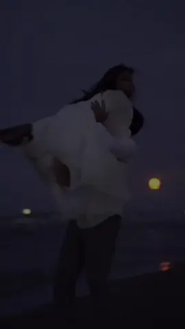 یادیں اور عادتیں  یہ دونوں ہی محبت سے کئی زیادہ خطرناک ہوتی ہیں۔ 🙂🖤 #viralvideo #viraltiktok #foryou #foryoupage #poshtosong 