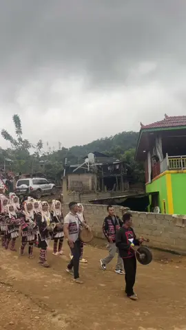 #ပအိုဝ်းသီချင်းနဲ🤪#အရမ်ပျော်တယ်ဗျာ#ဘုံကထိန်ပွဲ့