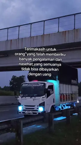 #trending #trukmaniaindonesia #kconkriff #fyp 