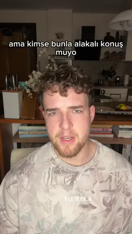 Hastalık riskini artıran 8 şey. Bunların çoğu her evde var… Sonuncusu ise herkesin elinde. #keşfet #fyp #sağlıklıyaşam #sağlıklıbeslenme #bilinçlen 