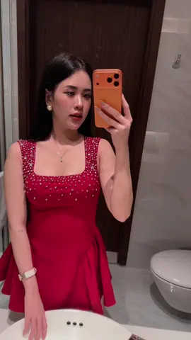 Thứ giết chết ruồi là mật ngọt. Đàn bà chết vì đàn ông dẻo miệng. Đàn ông chết do sắc đẹp của người đàn bà. Còn cha mẹ chết là do đứa con bất hiếu.