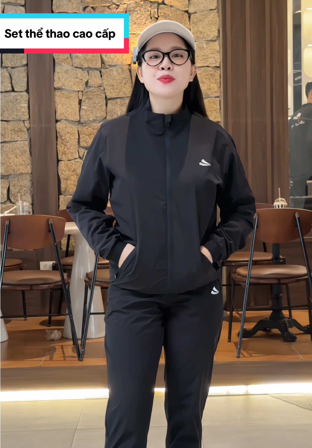 Bộ Quần Áo Gió Thể Thao Nam Nữ #nhunglanho #thoitrangnam #bothethaonam #quanaothethaonam 