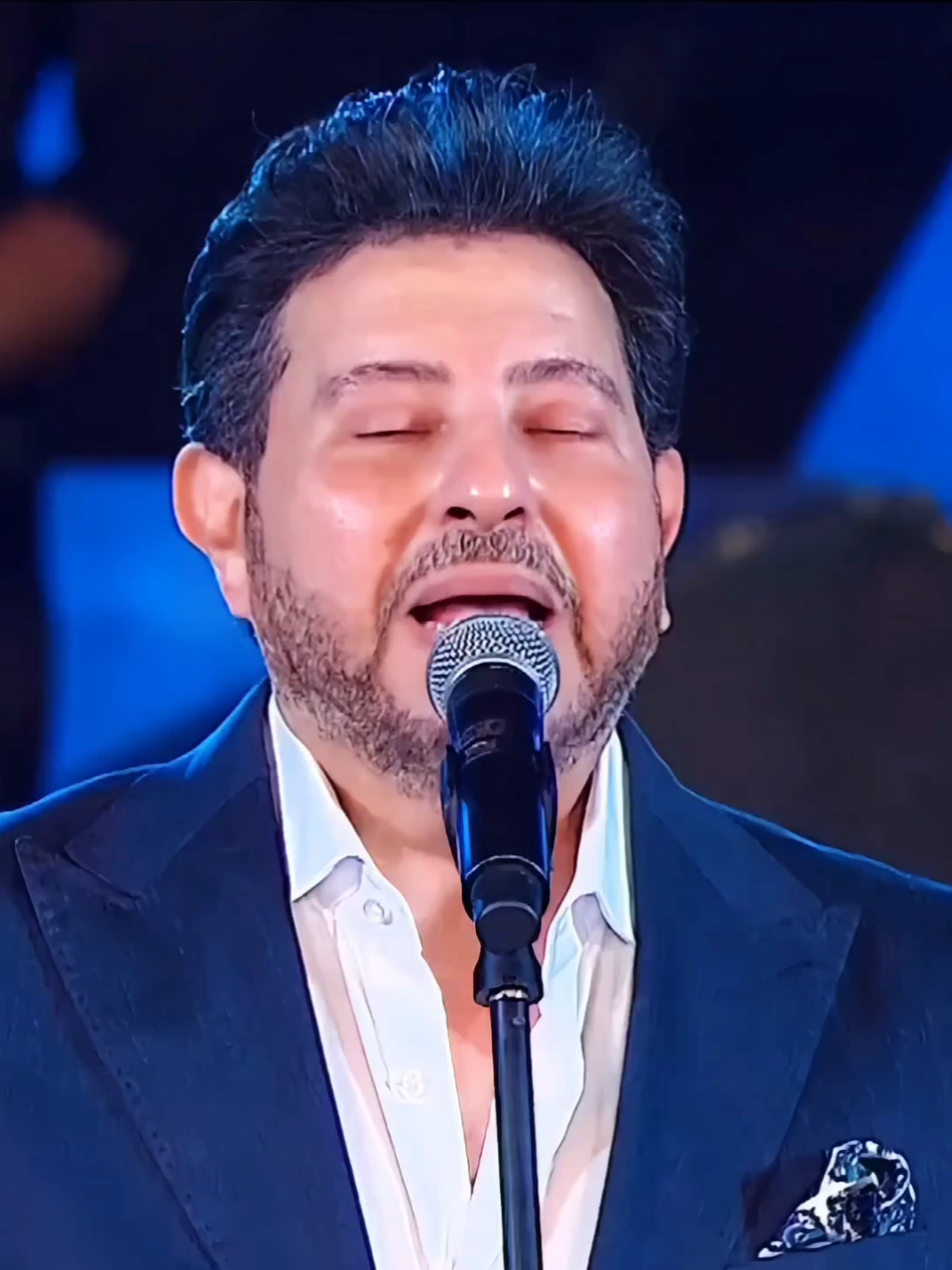 أنا بندم على أيامي #هاني_شاكر #اغنية #ياريتني #اغاني_حب #ستوريات 