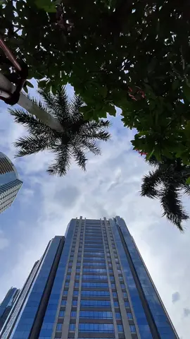 Videonya boleh diambil buat support bahan content creator pemula, di izinin , gausah follow gpp. #jakarta #citylights #fyp #mediawb #scbd 