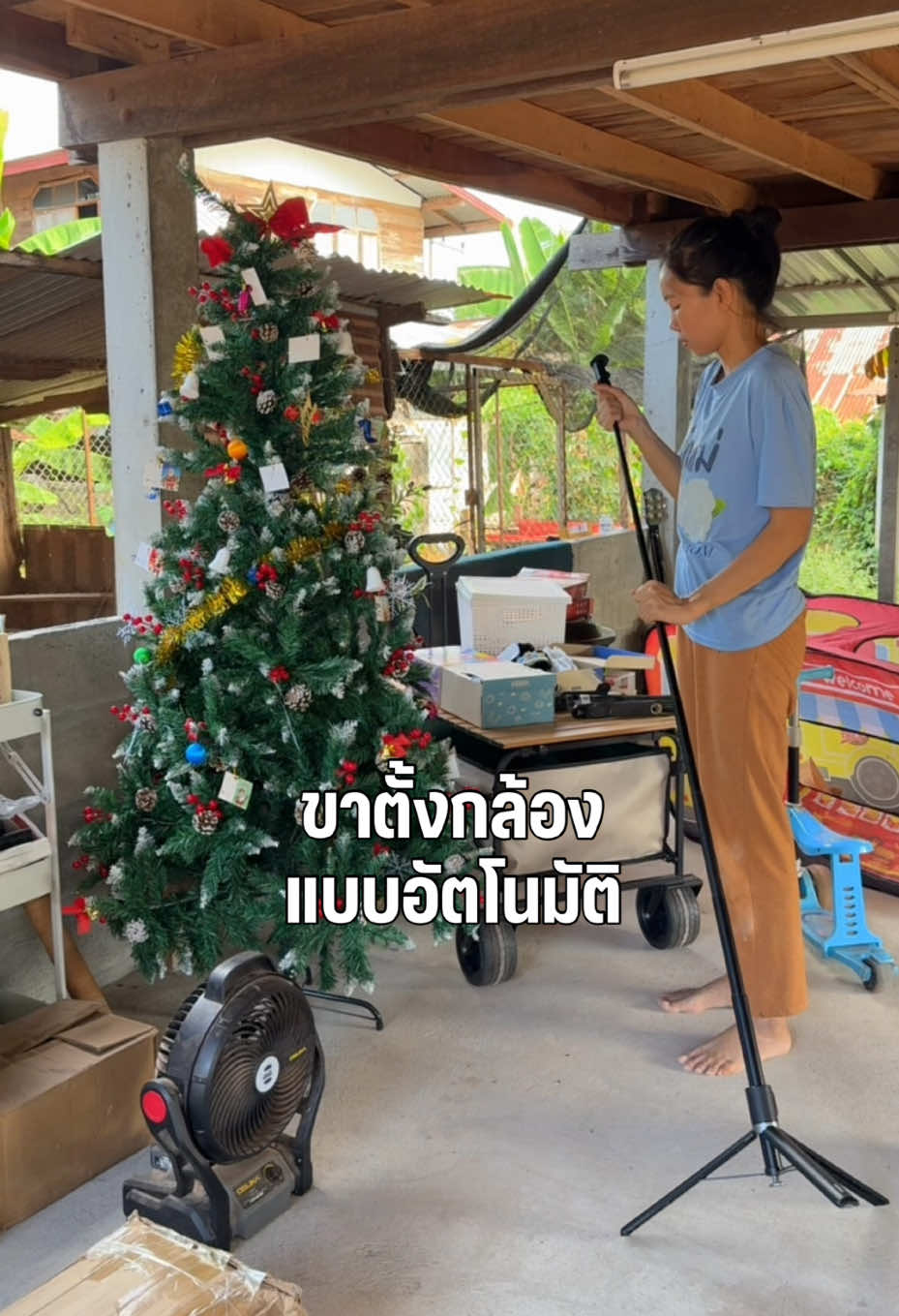 ขาตั้งกล้องแบบอัตโนมัติกลางสะดวกมีรีโมทควบคุมมาให้ด้วยค่ะ 📸✨ #ขาตั้งกล้อง #ขาตั้งมือถือ #tnw 